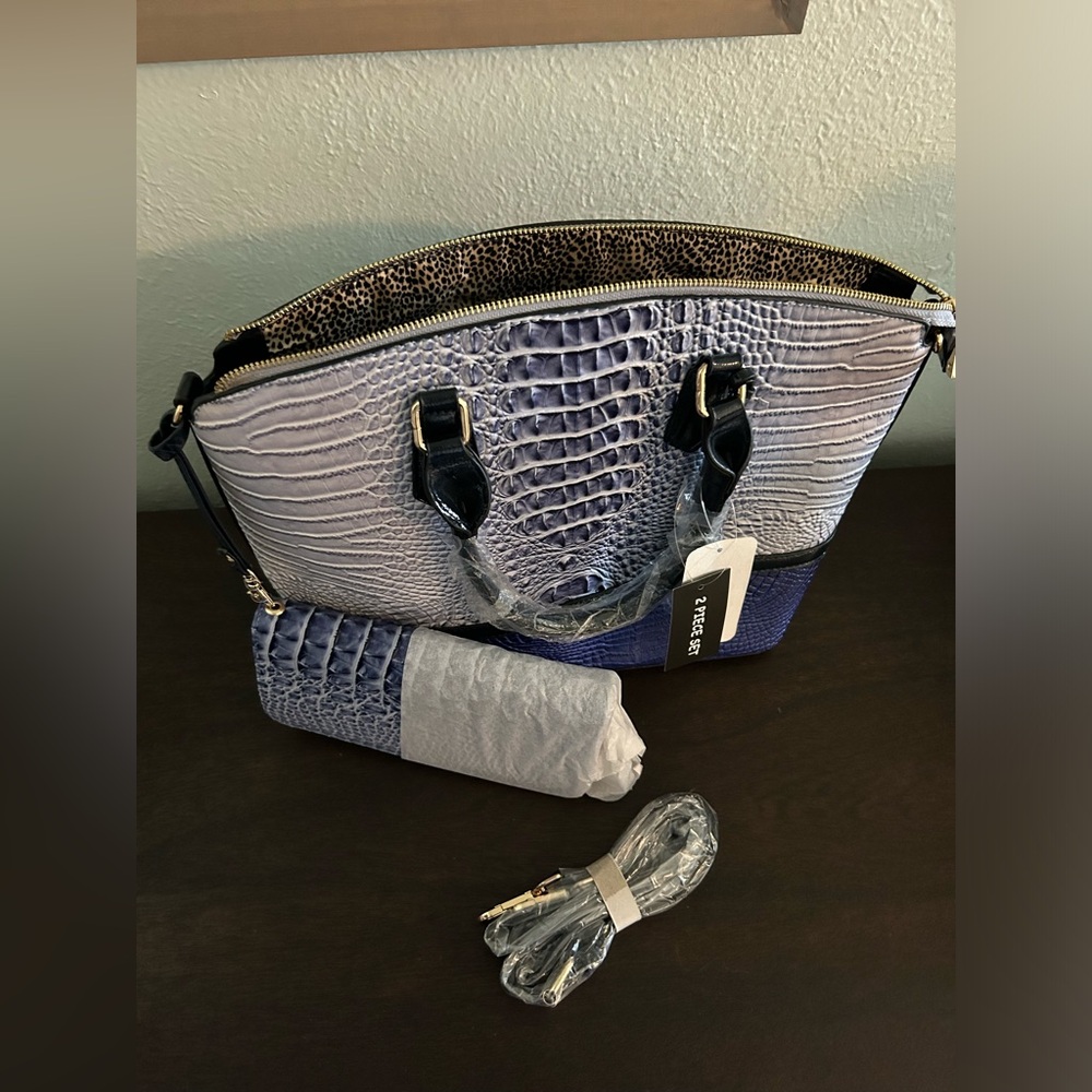 MMF purse with shoulder strap and wallet